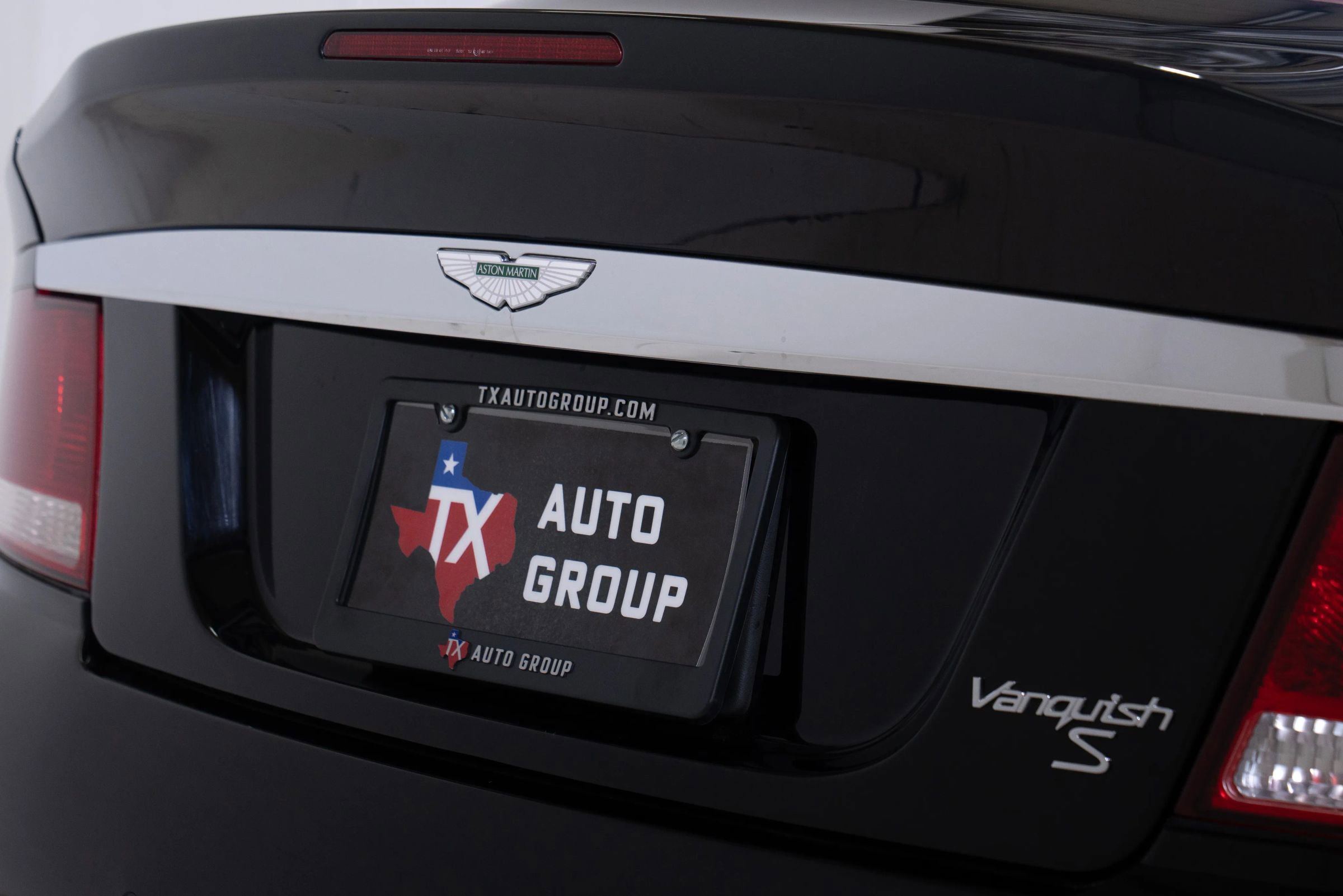 Used 2006 Aston Martin Vanquish S image 53