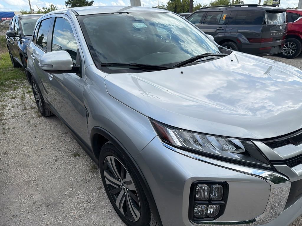 Used 2025 Mitsubishi Outlander Sport SE AWD/4WD image 9