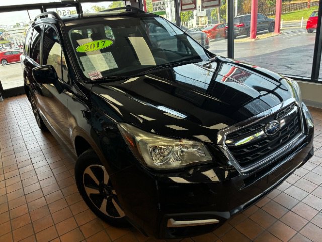 Used 2017 Subaru Forester 2.5i Premium w/ Popular Package #2A AWD/4WD image 1
