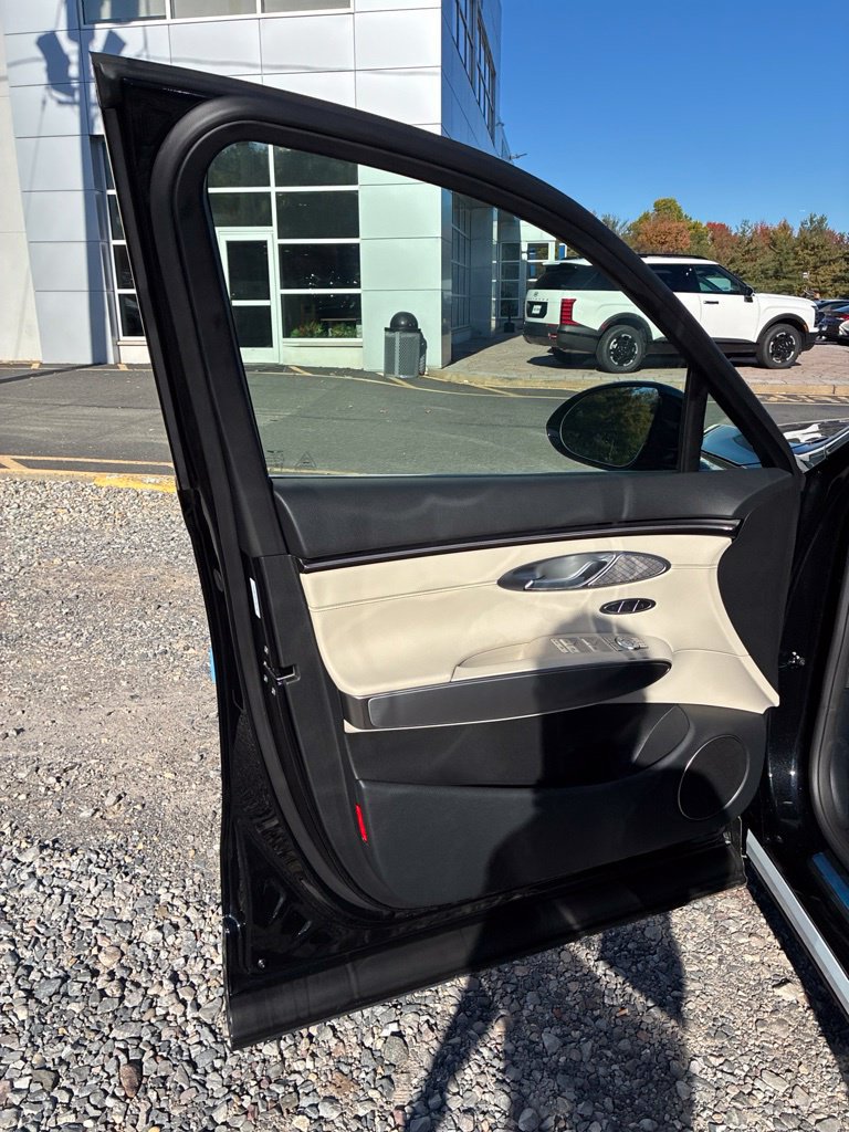 New 2027 Genesis GV70 2.5T Select AWD/4WD image 24