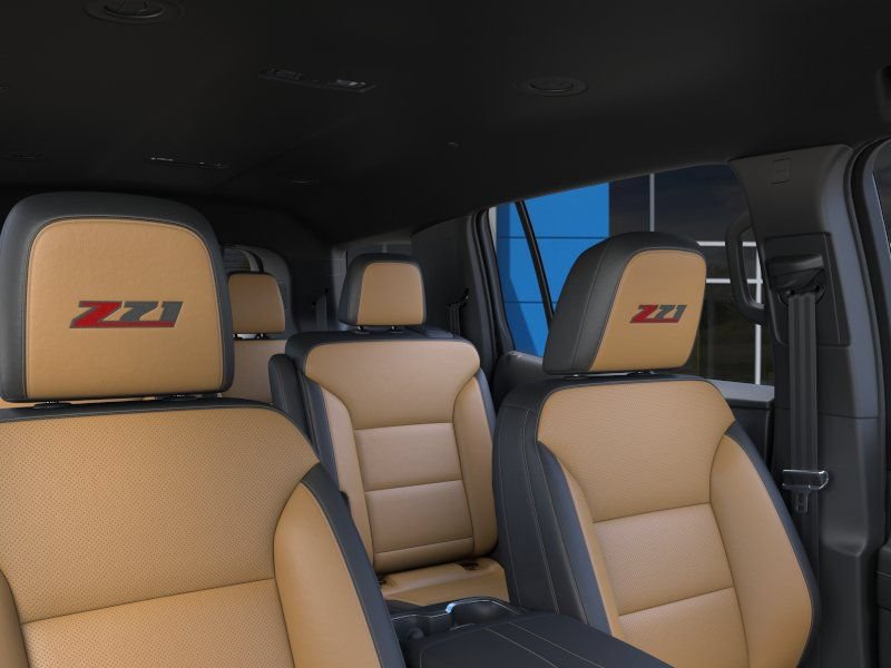New 2027 Chevrolet Traverse Z71 w/ Enhanced Driving Package AWD/4WD image 24