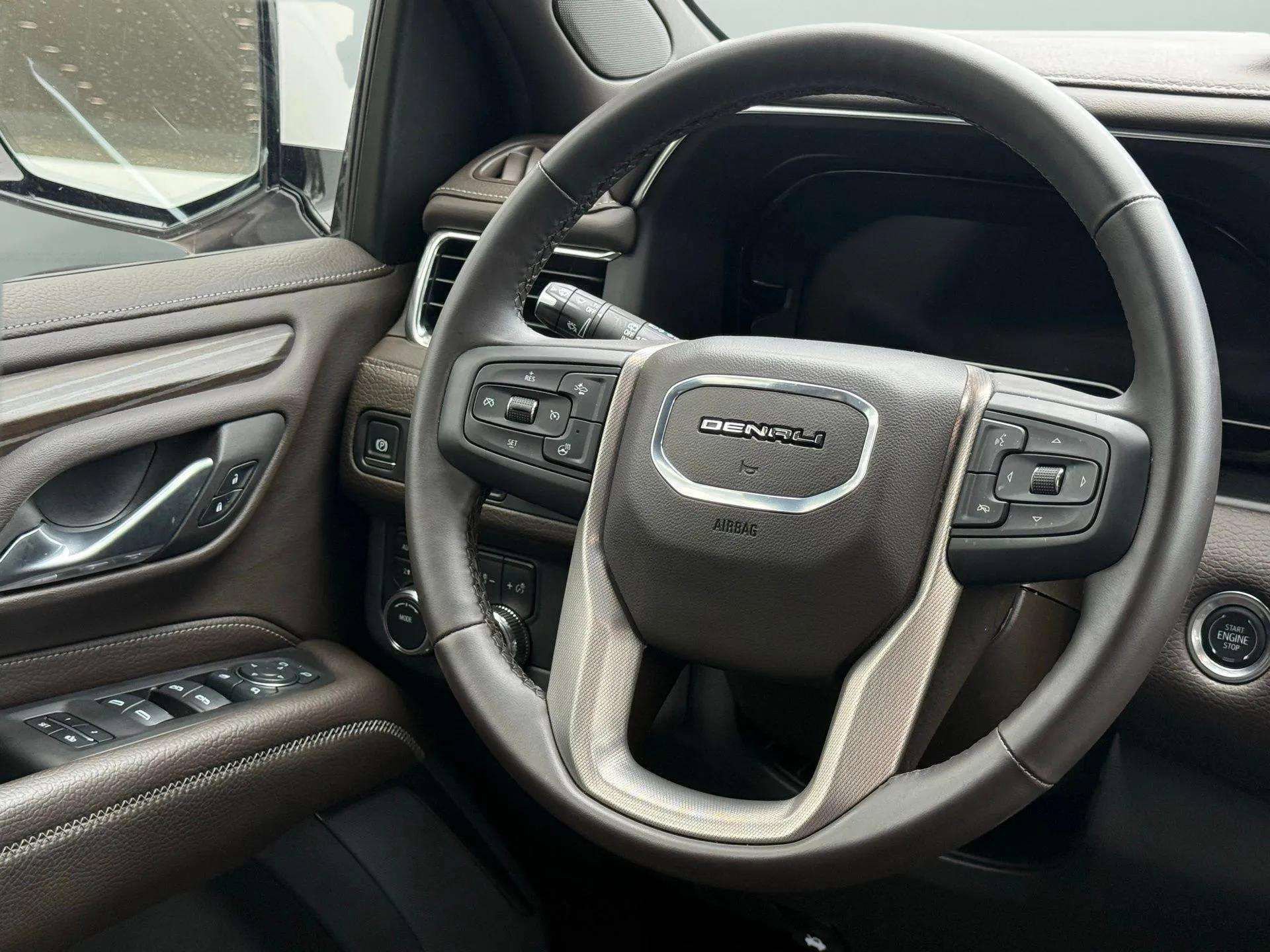 Used 2024 GMC Yukon Denali image 33