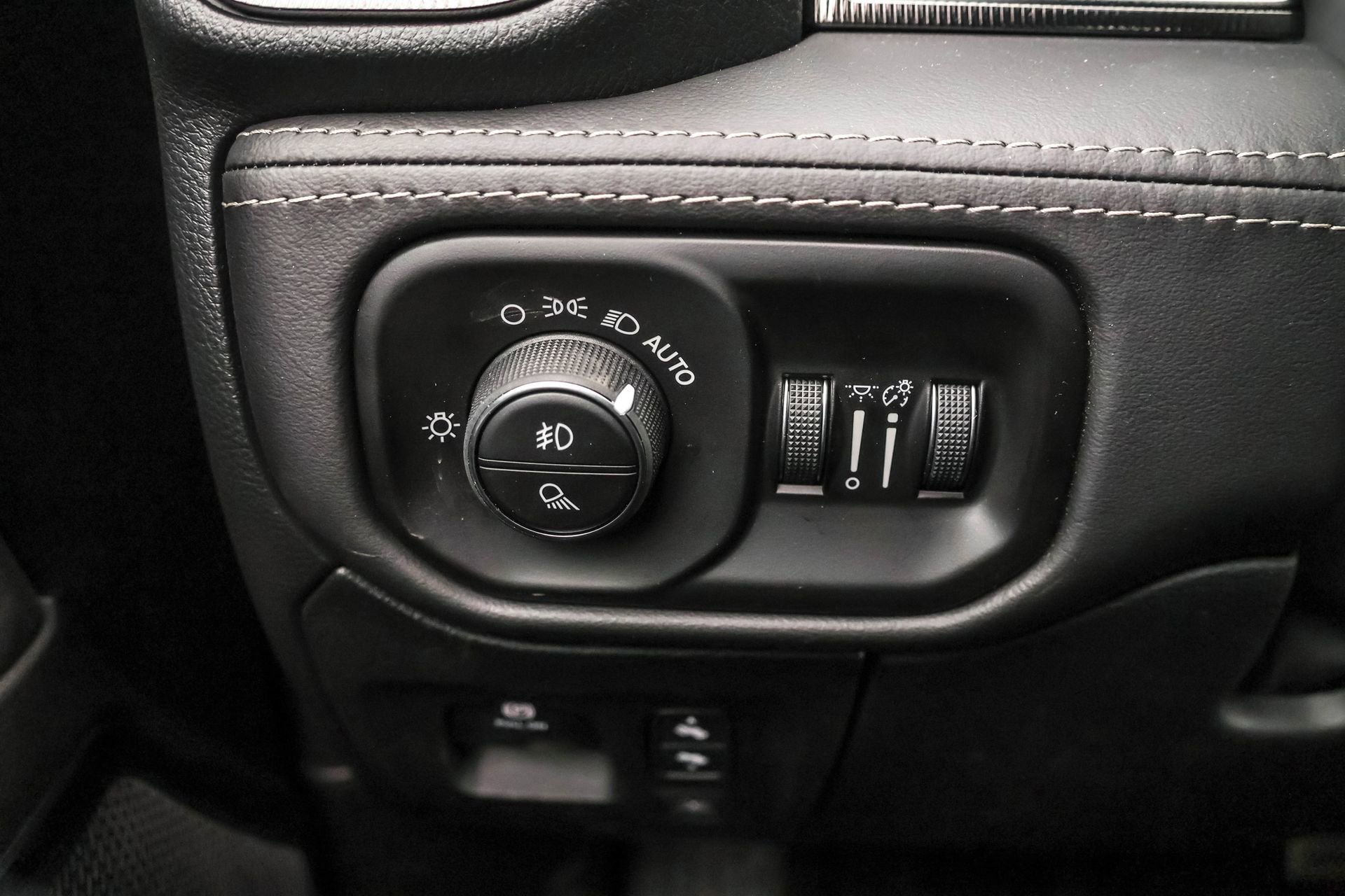 New 2026 RAM 1500 RHO w/ RHO Level 1 Equipment Group image 34