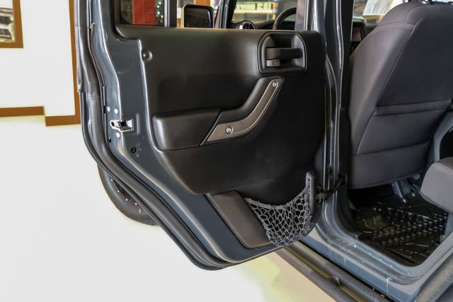 Used 2017 Jeep Wrangler Unlimited Willys image 41