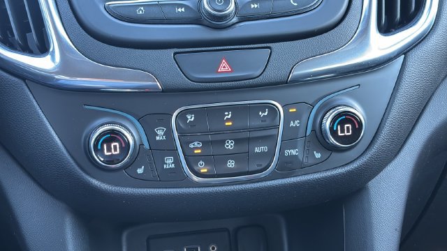 Used 2020 Chevrolet Equinox LT w/ Driver Convenience Package FWD image 16