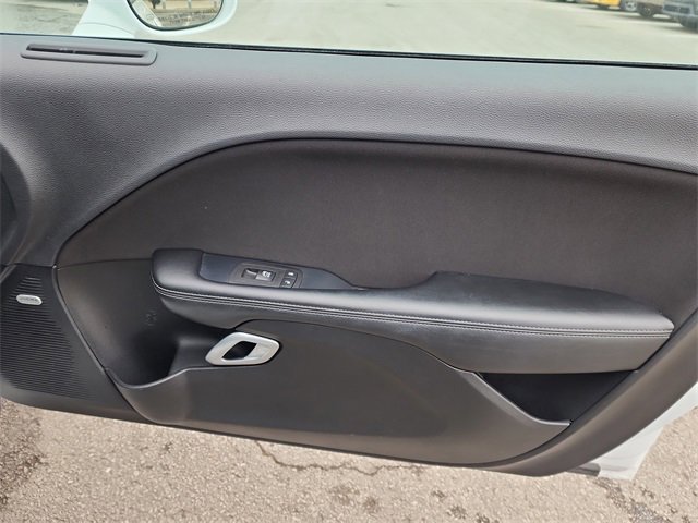 Used 2023 Dodge Challenger SXT image 15