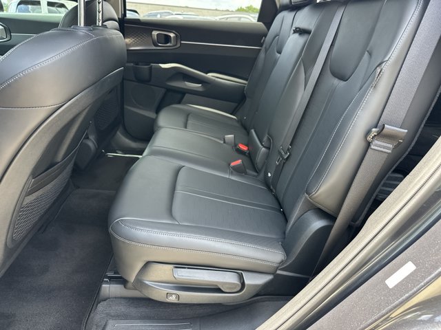 Certified 2024 Kia Sorento S w/ Panoramic Sunroof Package FWD image 25