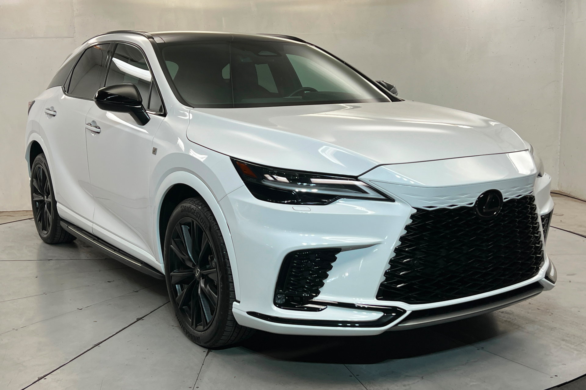 Used 2024 Lexus RX 500h F Sport w/ Technology Package AWD/4WD image 8