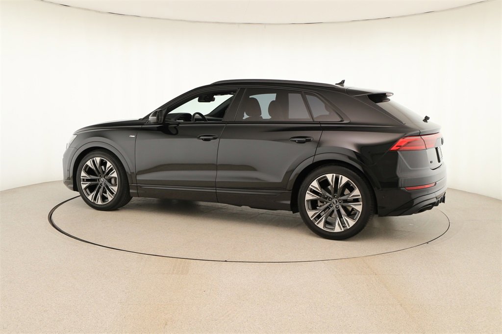 Certified 2025 Audi Q8 Prestige w/ Prestige Package image 3