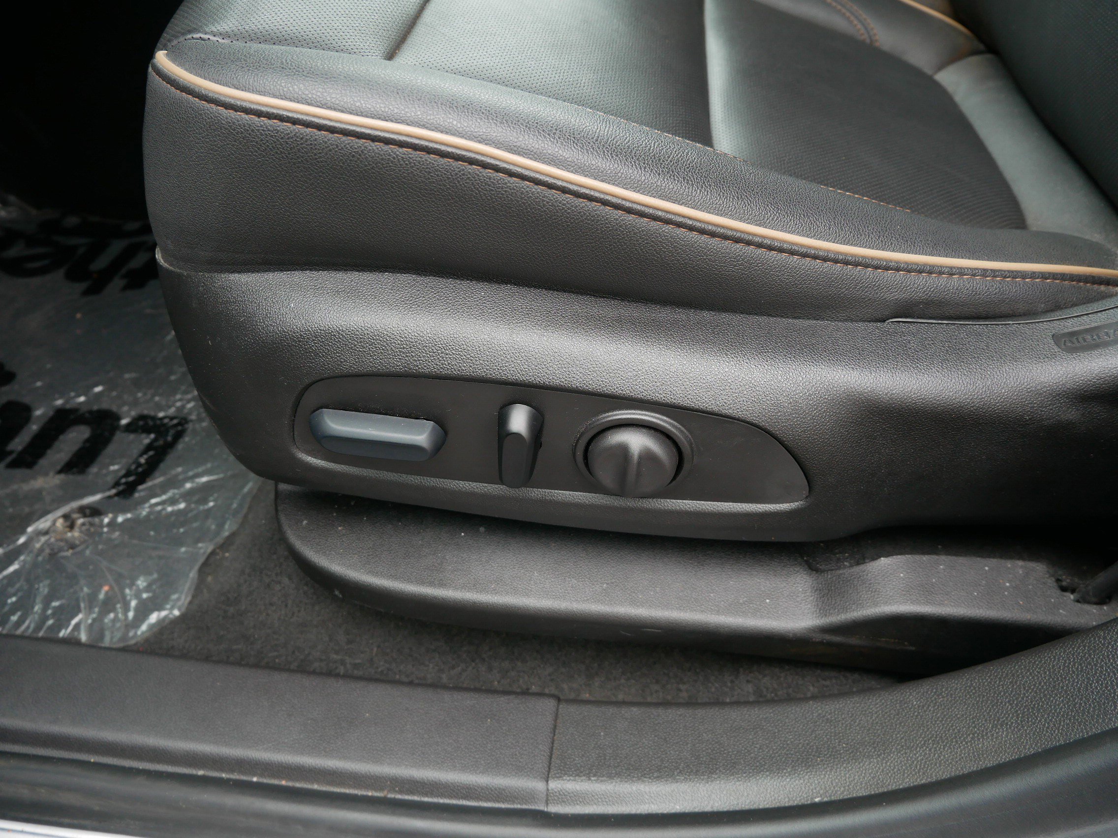 Used 2024 Chevrolet Blazer Premier w/ Driver Confidence II Package image 20