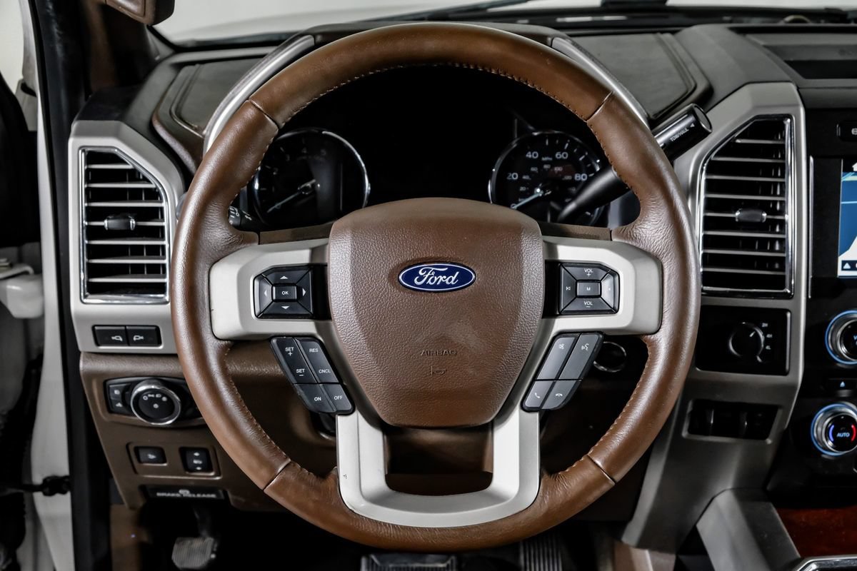 Used 2018 Ford F350 King Ranch w/ King Ranch Ultimate Package AWD/4WD image 16