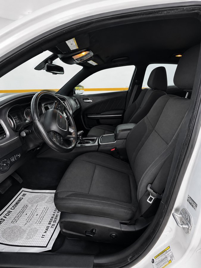 Used 2019 Dodge Charger SXT RWD image 13