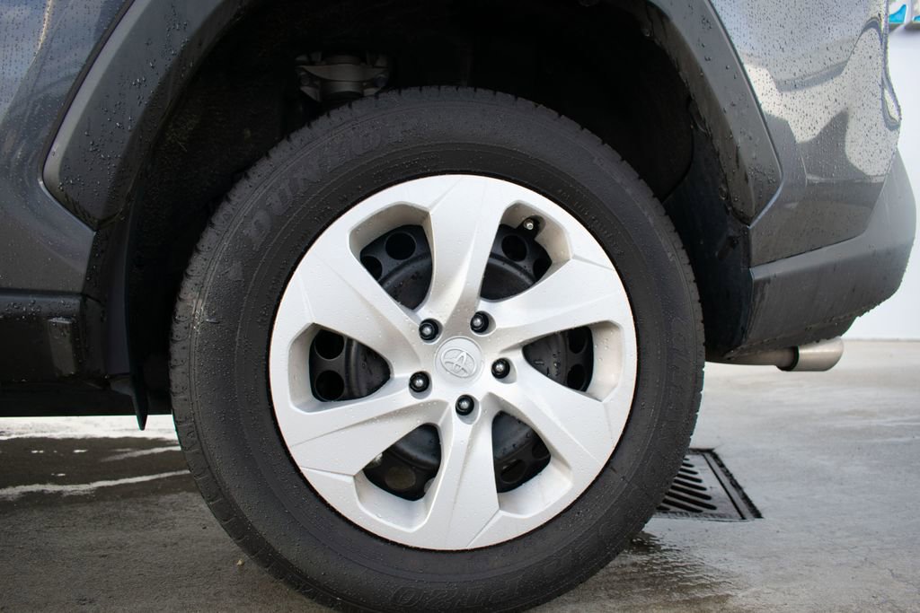 Used 2024 Toyota RAV4 LE image 23