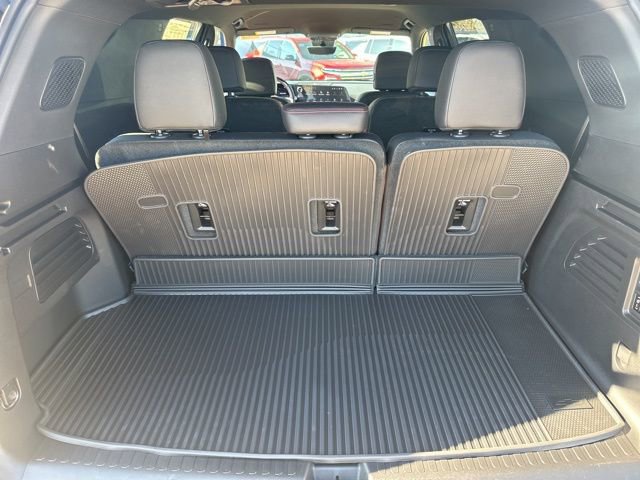New 2026 Chevrolet Traverse RS w/ LPO, Floor Liner Package image 15