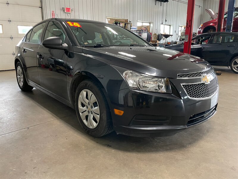 Used 2014 Chevrolet Cruze LS FWD image 5