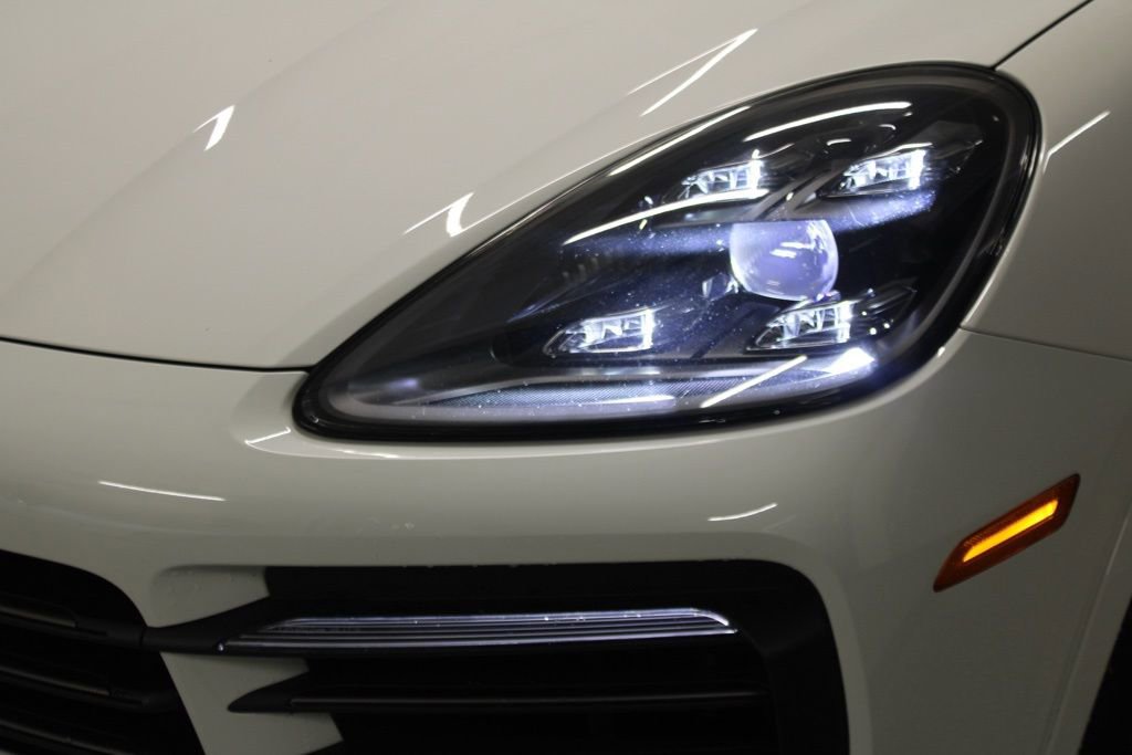 Certified 2023 Porsche Cayenne S Platinum image 8