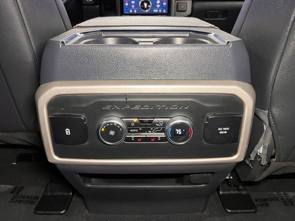 Used 2024 Ford Expedition Max Limited AWD/4WD image 23