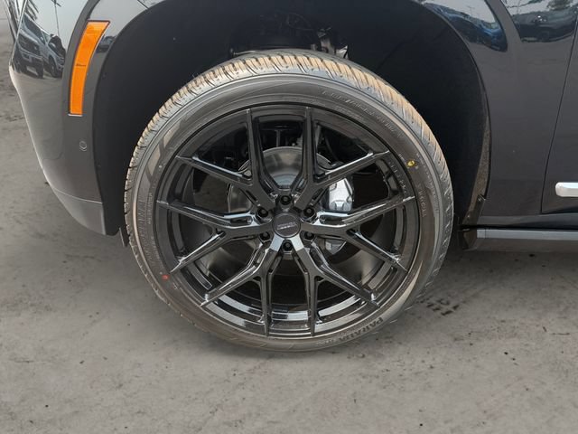 Used 2026 GMC Yukon XL Denali w/ Sun & Power Step Package AWD/4WD image 9