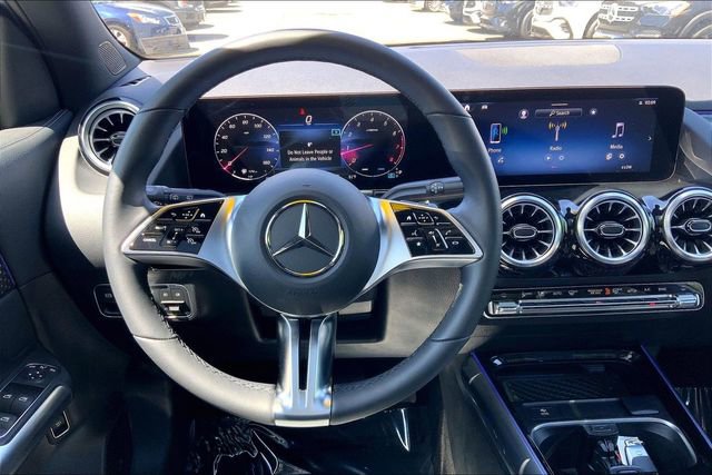 Used 2026 Mercedes-Benz GLA 250 4MATIC image 4