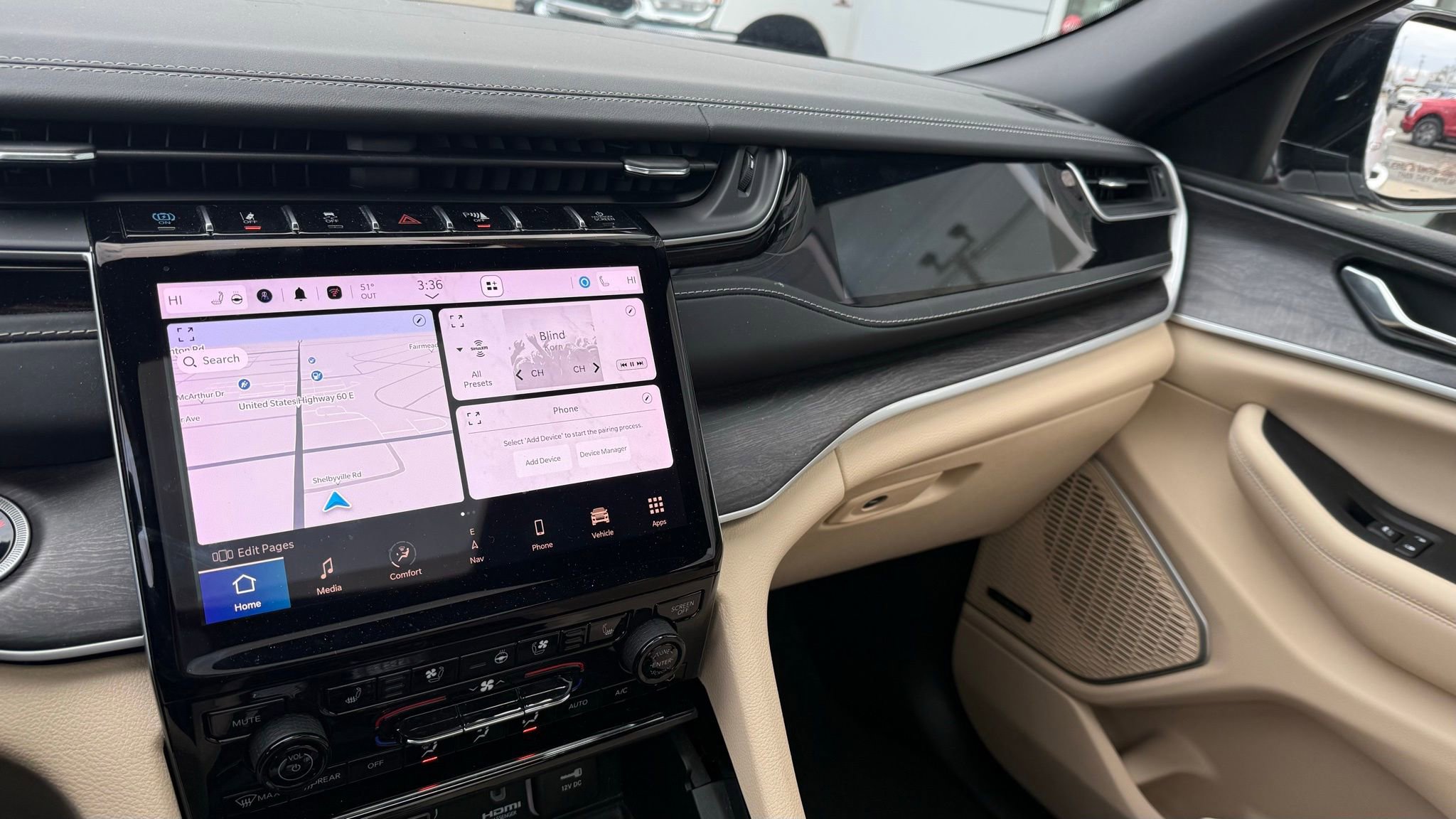 Used 2022 Jeep Grand Cherokee Limited 4xe w/ Luxury Tech Group II image 28