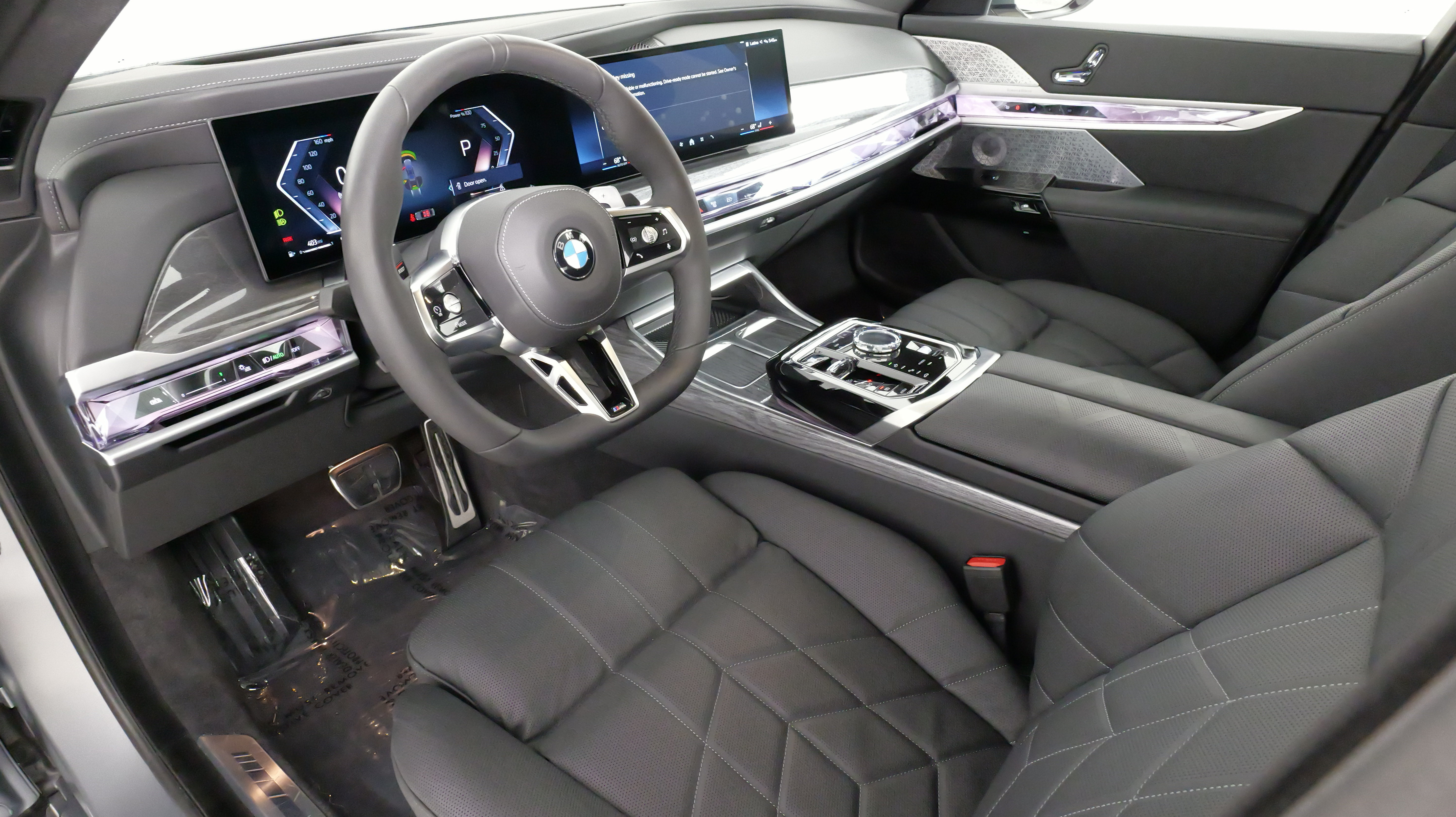 Used 2025 BMW 760i xDrive AWD/4WD image 31