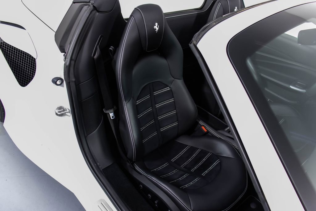 Certified 2022 Ferrari F8 Tributo image 52