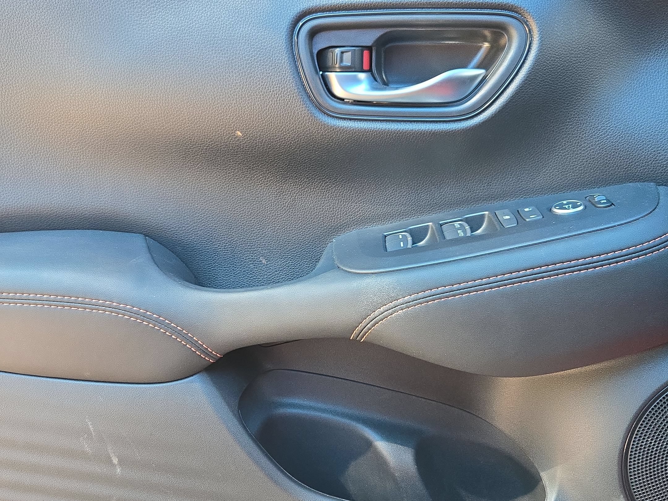 Certified 2027 Honda HR-V Sport image 10