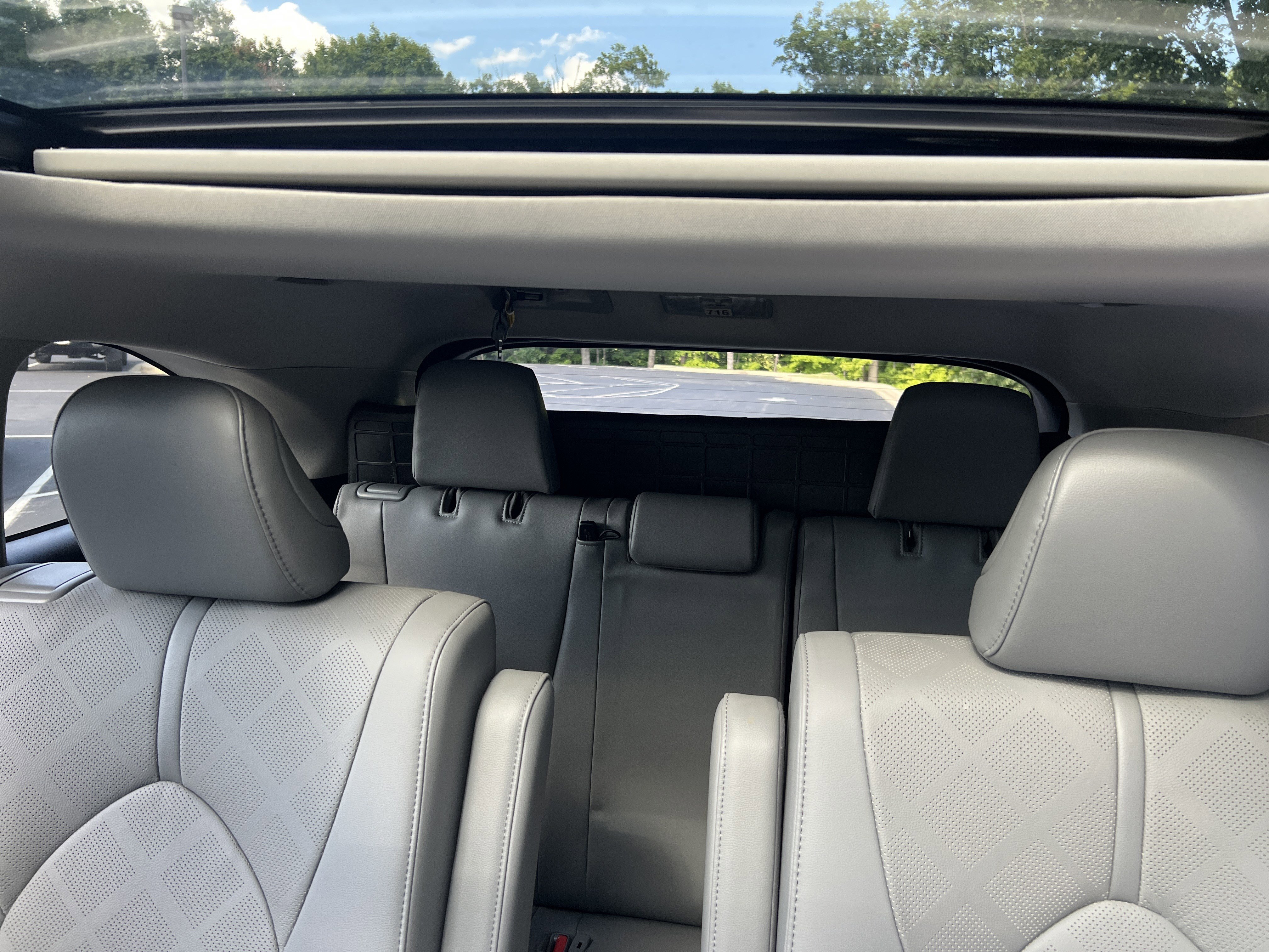 Used 2021 Toyota Highlander Platinum image 30