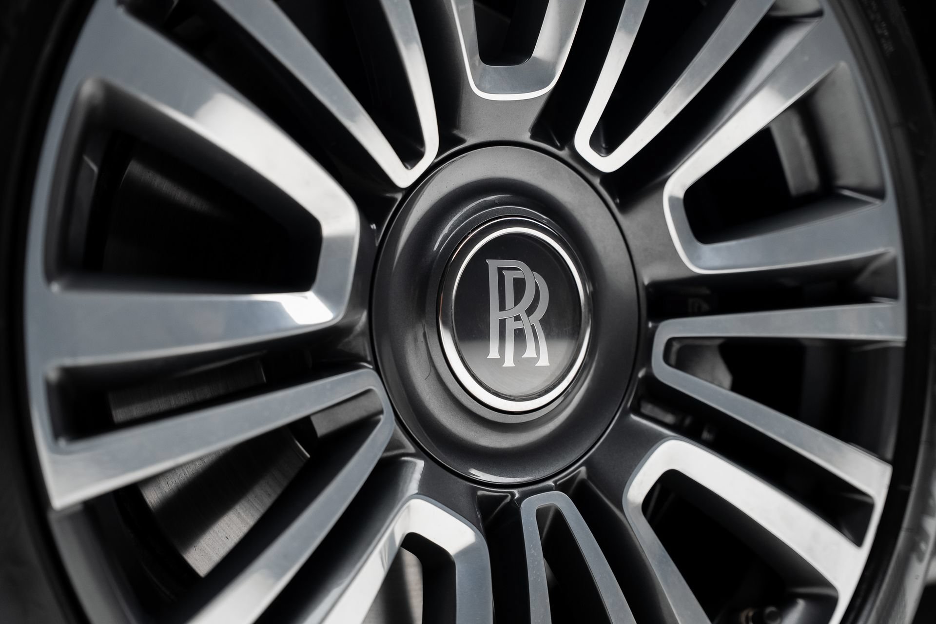 Used 2022 Rolls-Royce Ghost Extended Wheelbase AWD/4WD image 22