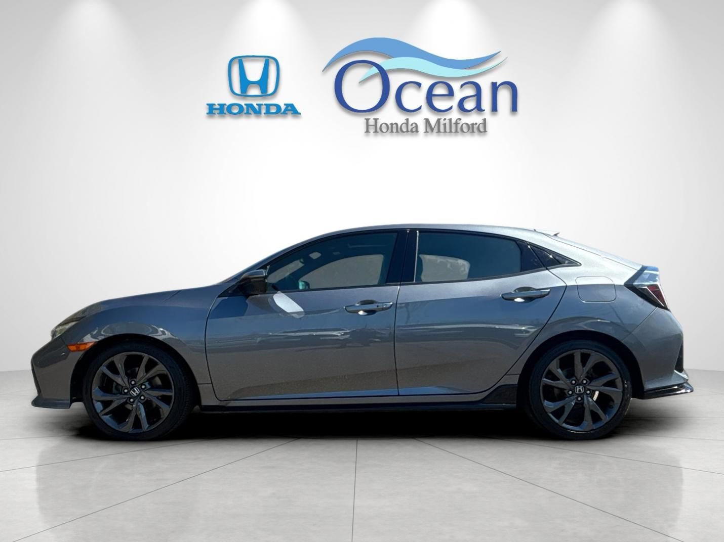 Used 2019 Honda Civic Sport Touring image 6