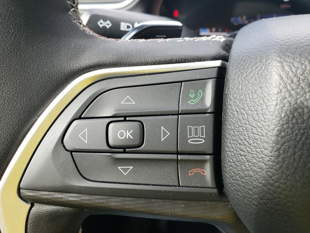 New 2025 Jeep Grand Cherokee Laredo X w/ Luxury Tech Group I image 21