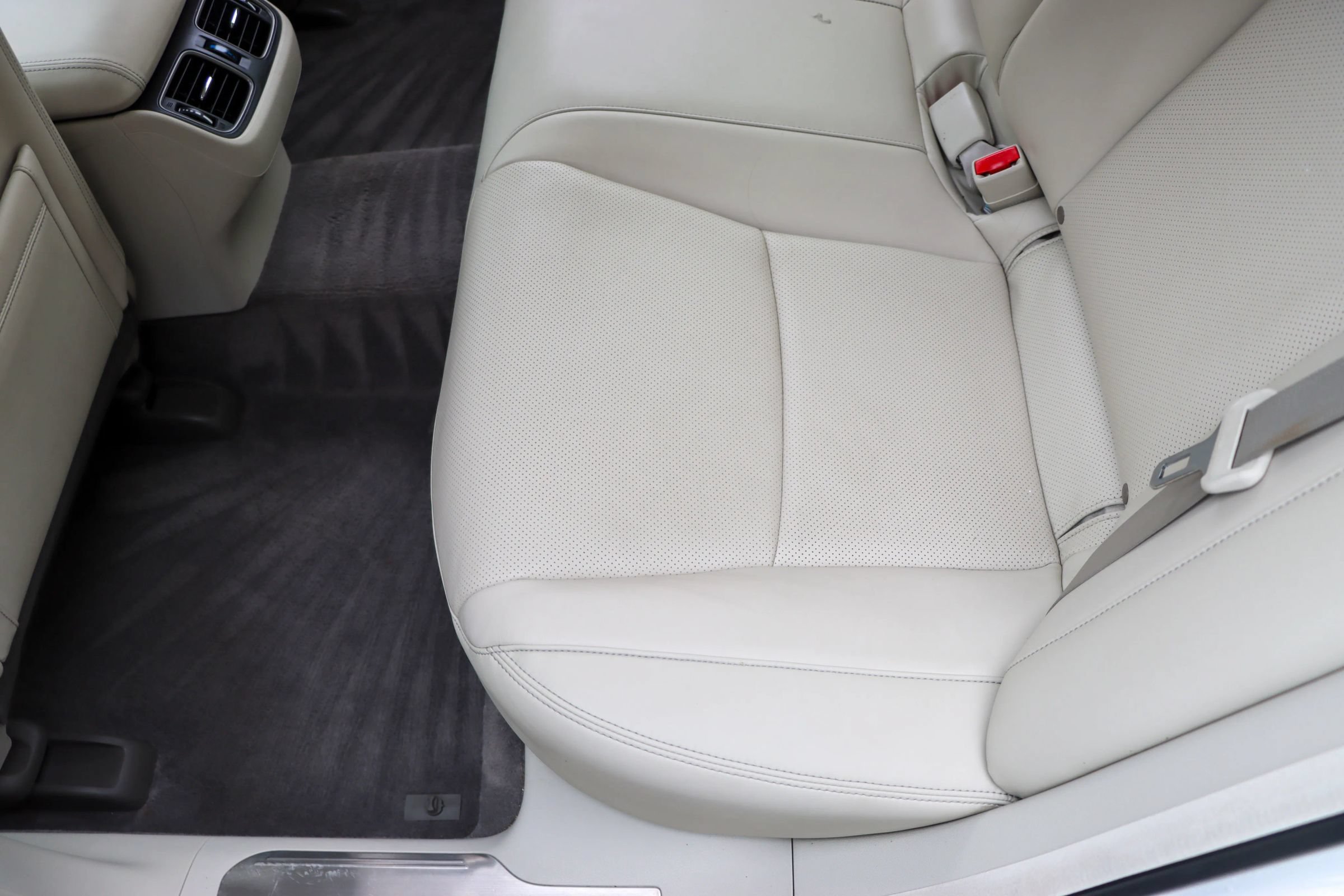 Used 2017 Acura RLX w/ Technology Package FWD image 18