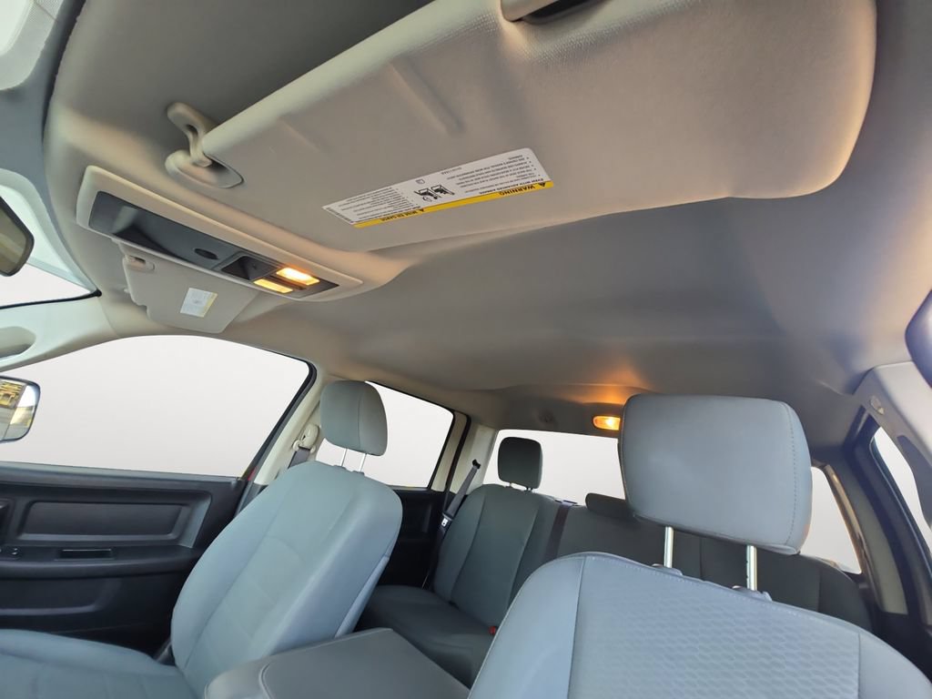 Used 2017 RAM 1500 Express AWD/4WD image 17