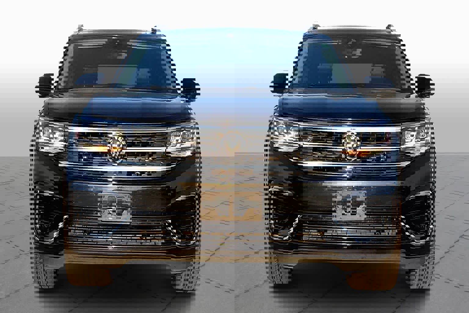 Used 2022 Volkswagen Atlas SEL Premium image 5