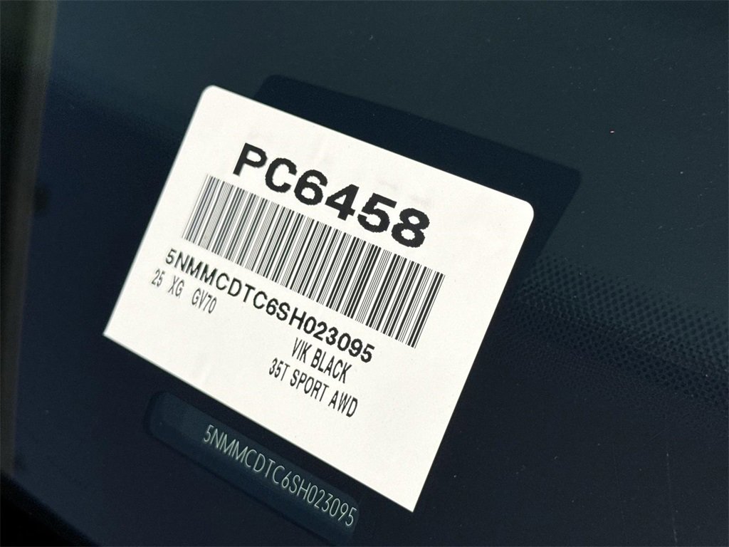 Used 2025 Genesis GV70 3.5T Sport w/ Sport Advanced Package image 33