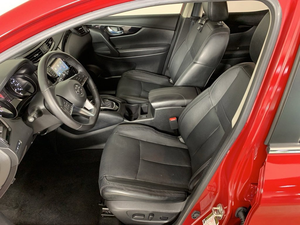 Used 2018 Nissan Rogue Sport SL image 20