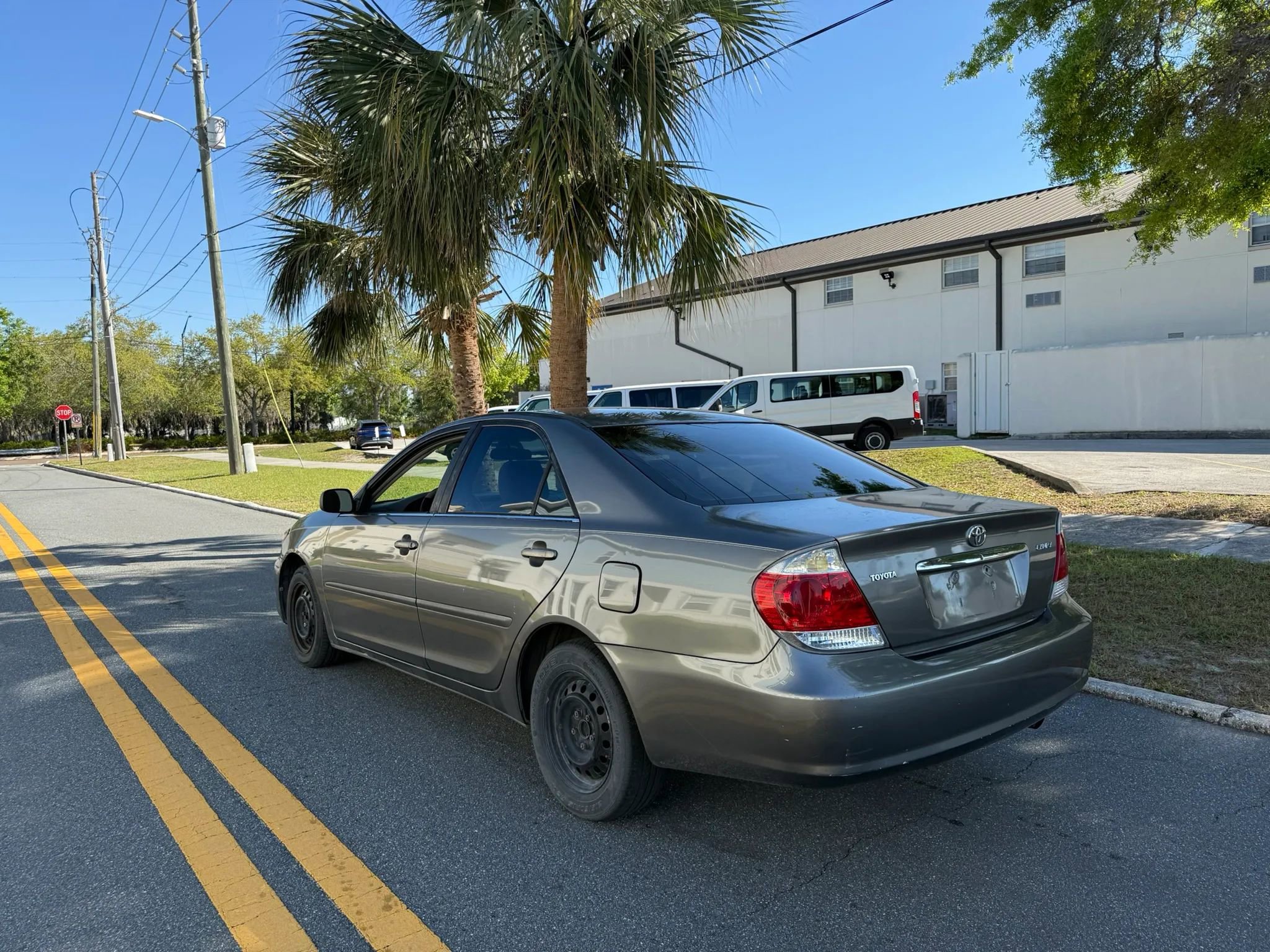 Used 2005 Toyota Camry LE image 8
