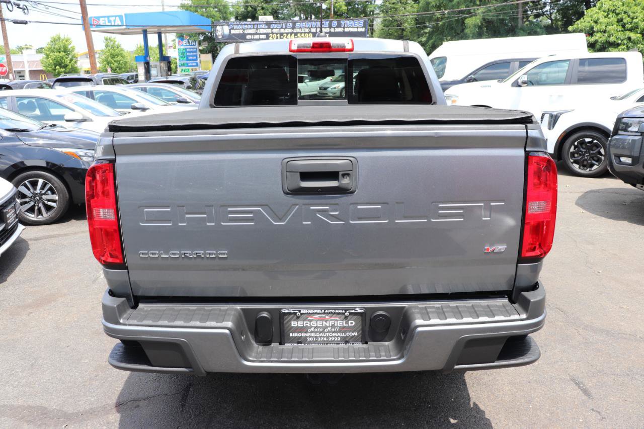 Used 2022 Chevrolet Colorado LT w/ LPO, Tonneau and Step Package AWD/4WD image 4
