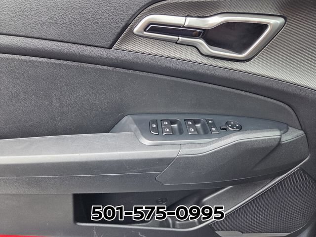 Used 2025 Kia Sportage LX FWD image 33