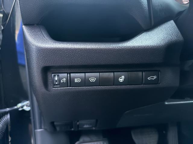 Used 2025 Toyota RAV4 XLE Premium w/ Weather Package AWD/4WD image 19