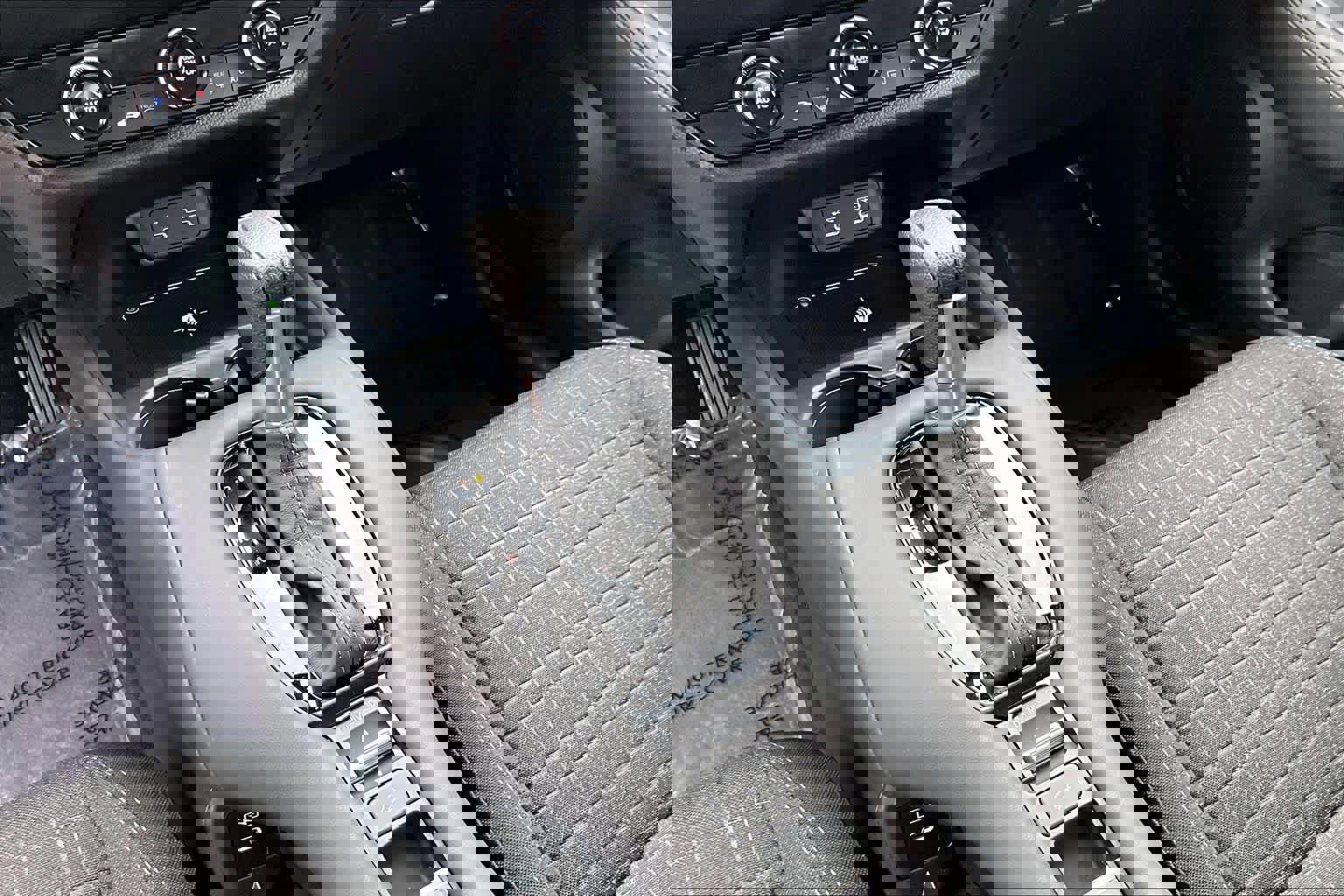 Used 2026 Honda HR-V LX image 17