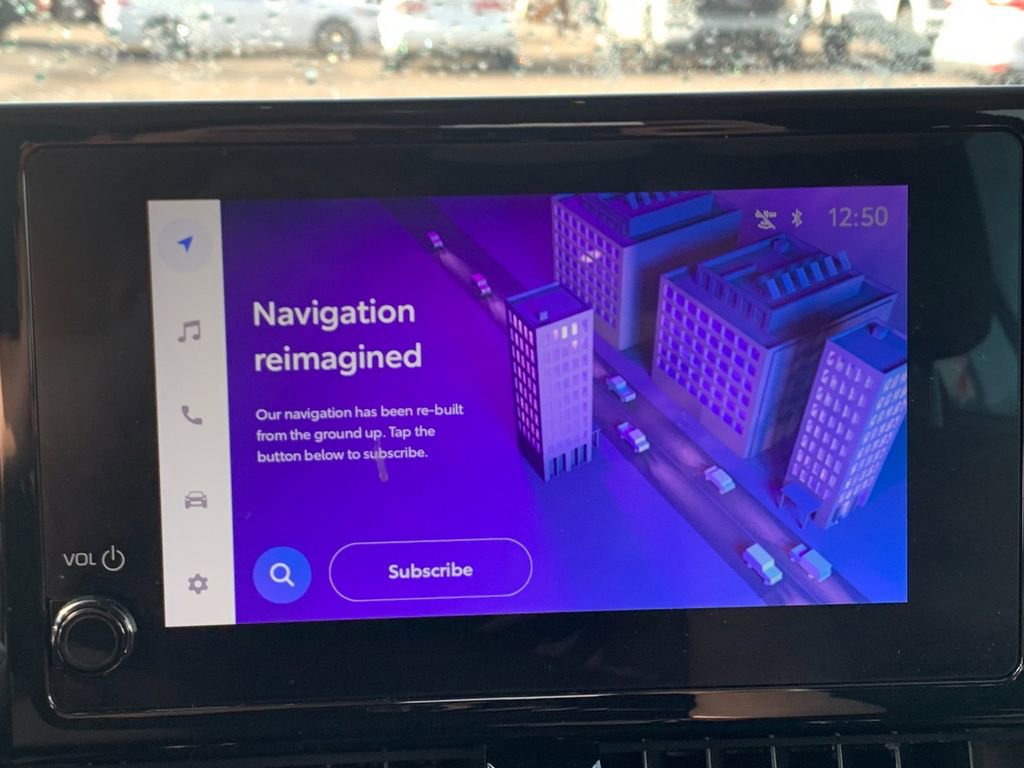 Used 2025 Toyota Corolla LE image 20