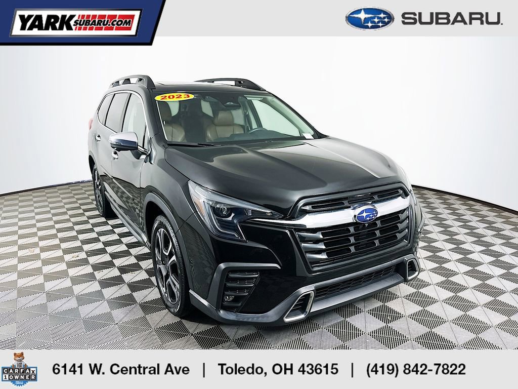 Used 2023 Subaru Ascent Touring AWD/4WD image 1
