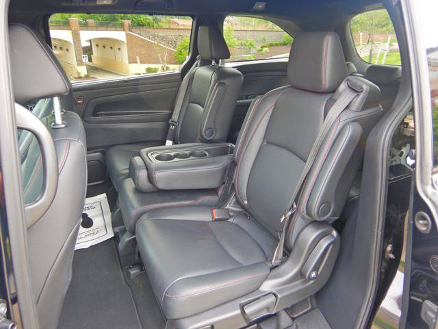 Used 2025 Honda Odyssey Sport-L image 11