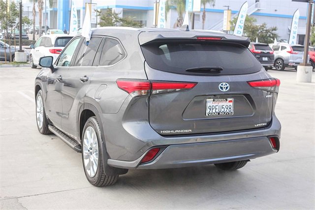 Used 2023 Toyota Highlander Limited image 7