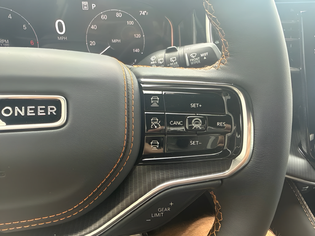 New 2026 Jeep Grand Wagoneer L Summit AWD/4WD image 26