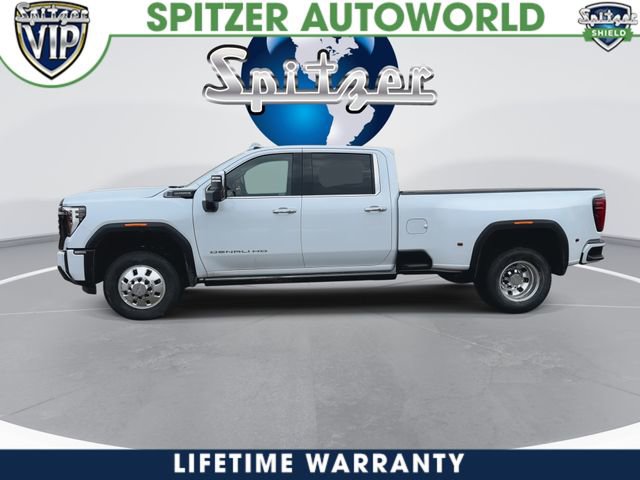 New 2026 GMC Sierra 3500 Denali Ultimate w/ LPO, Black Badging Package image 6