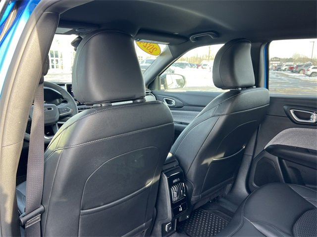 Certified 2024 Jeep Compass Latitude w/ Convenience Group image 35