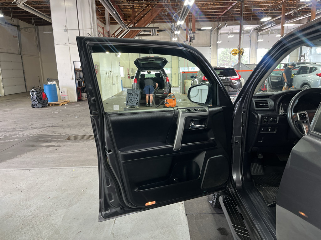 Used 2021 Toyota 4Runner SR5 Premium AWD/4WD image 20