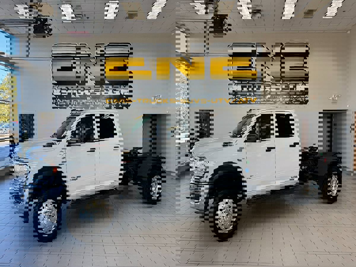 Used 2019 RAM 5500 Tradesman w/ Ambulance Prep Group image 4